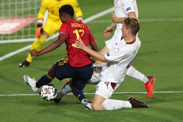东决G4-凯尔特人险胜步行者 4-0横扫进总决赛